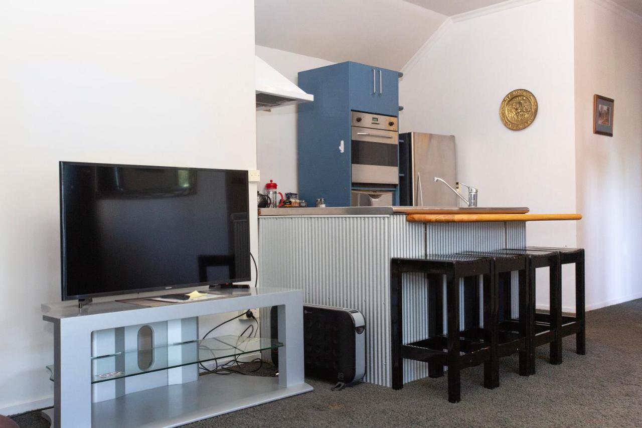 Cork And Keg Motel